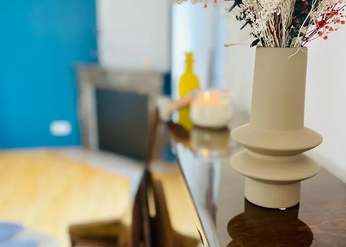 Prázdninový dům Jolie M'home, Le Puy Du Fou, 15 Pers, 7 Ch, 5 Sde, 5 Wc Mauleon